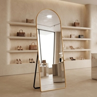 Miroir sur pied pleine longueur en verre de luxe, écologique, avec cadre en métal doré à design arqué, pour la vente en gros