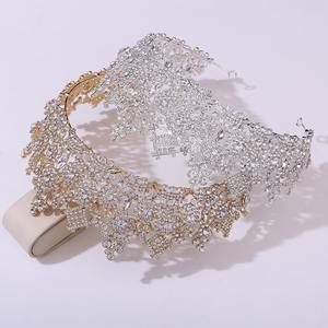 HP411 Gros Européen Métal Strass Couronnes De <span class=keywords><strong>Luxe</strong></span> Diamant Grand Diadème De <span class=keywords><strong>Mariage</strong></span> Pour La Mariée Couronne Coiffes Diadèmes - Product Image 3