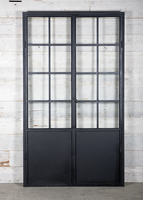 Porte d'entrée française en acier et verre ultra-étroite pour extérieur, avec isolation thermique, insonorisation, antivol, caractéristiques énergétiques et design minimaliste