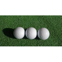 Machine pour fabrication de balles de golf, moulage par injection, verticale et horizontale