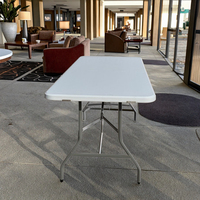 Table pliante rectangulaire en plastique bon marché en gros pour les tables et les chaises de banquet de mariage pour les événements