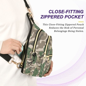 Sac bandoulière unisexe en polyester à imprimé Kalo hawaïen personnalisé, sac messager décontracté à une épaule pour homme et femme - Product Image 6