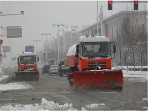 Dongfeng พลั่วไถหิมะ<span class=keywords><strong>4</strong></span>*2 12cbm กวาดถนนความเร็วสูงรถบรรทุกกวาดหิมะสำหรับขาย4600 - Product Image 5