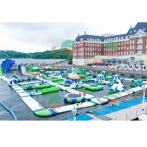 Schwimmender Wasserspiel platz Aufblasbarer Wassersport Aufblasbarer Wasserspiel park Unterhaltung