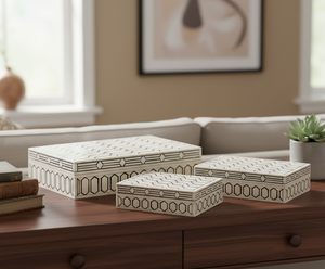 Caja Geométrica Hexagonal con Incrustaciones de Hueso Hecha a Mano - Patrón de Panal Blanco y Negro, Caja Decorativa de Almacenamiento para Joyas de Lujo - Product Image 2