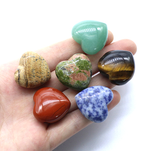 2.5Cm Đánh Bóng Túi Đá Quý Hình Trái Tim Pha Lê Đá Đặt Tình Yêu Khắc Palm Lo Lắng Đá <span class=keywords><strong>Chakra</strong></span> <span class=keywords><strong>Reiki</strong></span> - Product Image 4