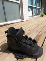 Planche de surf avec bottes pour le surf et les sports nautiques