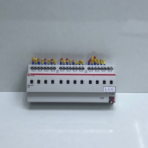 2CDG110264R0011 SA/S12.16.2.2 Interrupteur de commutation 12x16A pour PLC - Product Image 1