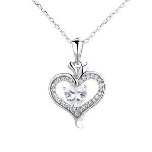 Gioielli da Matrimonio, Ciondolo a Tre Cuori in Argento 925 Massiccio, Collana con Pendente d'Amore per Regalo di San Valentino - Product Image 6