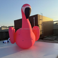 Flamants roses gonflables géants pour accessoires dans les festivals de musique tropicale