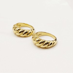 Phụ nữ đơn giản phong cách Pháp vòng thép không gỉ với thiết kế bánh mì hình học và mạ vàng - Product Image 2