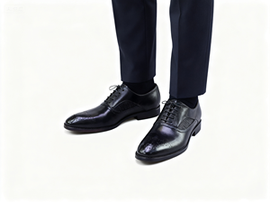 Chaussures habillées officielles personnalisées en cuir Oxford à lacets, à bout pointu, larges, faites à la main, pour homme, idéales pour le bureau et la carrière, collection automne/printemps - Product Image 3