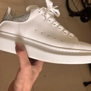 Chaussures de marche sportives de créateur, dessus en cuir de vachette de haute qualité, semelle intermédiaire en PVC, marque luxueuse et tendance pour femmes et hommes - Product Image 4