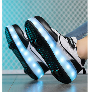 <span class=keywords><strong>Zapatillas</strong></span> De Patinaje <span class=keywords><strong>Con</strong></span> Dos <span class=keywords><strong>Ruedas</strong></span> Recargables Y Luces Para Niños Zapatos <span class=keywords><strong>Con</strong></span> <span class=keywords><strong>Ruedas</strong></span> Retráctiles Y Luces Led Intermitentes Para <span class=keywords><strong>Niñas</strong></span> Y Niños Unisex - Product Image 4