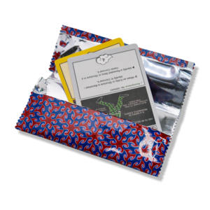 Cartes de jeu de cartes à collectionner Heroes Gold Laser personnalisables, écologiques, en papier, avec finition holographique - Product Image 2