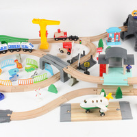 Chemins de fer en bois et ensemble de jouets de voiture bébés et tout-petits jouets éducatifs de fente