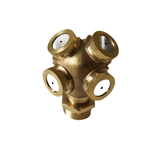 Aspersor de Agua de Latón con 4 Boquillas, Aspersor de Agua Ajustable <span class=keywords><strong>para</strong></span> Jardín y Patio - Product Image 1