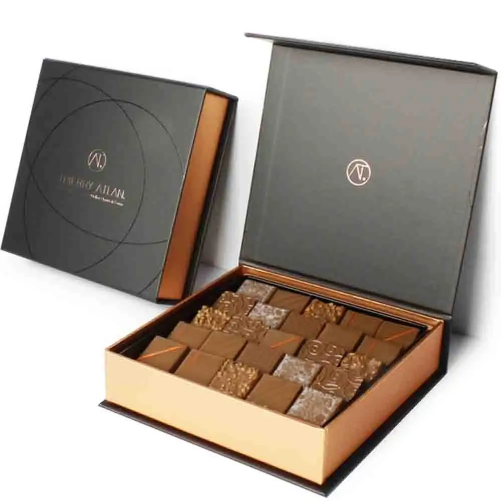 Formes de livre de luxe avec Logo personnalisé, 50 pièces, carton à volants, emballage rigide pour chocolat, boîtes cadeaux magnétiques