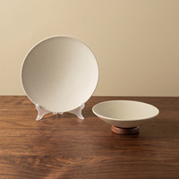 Bol à fruits en céramique mate sur piétement avec base en bois, assiettes de service sur pied de 6 et 8 pouces pour collations, desserts et présentation de table
