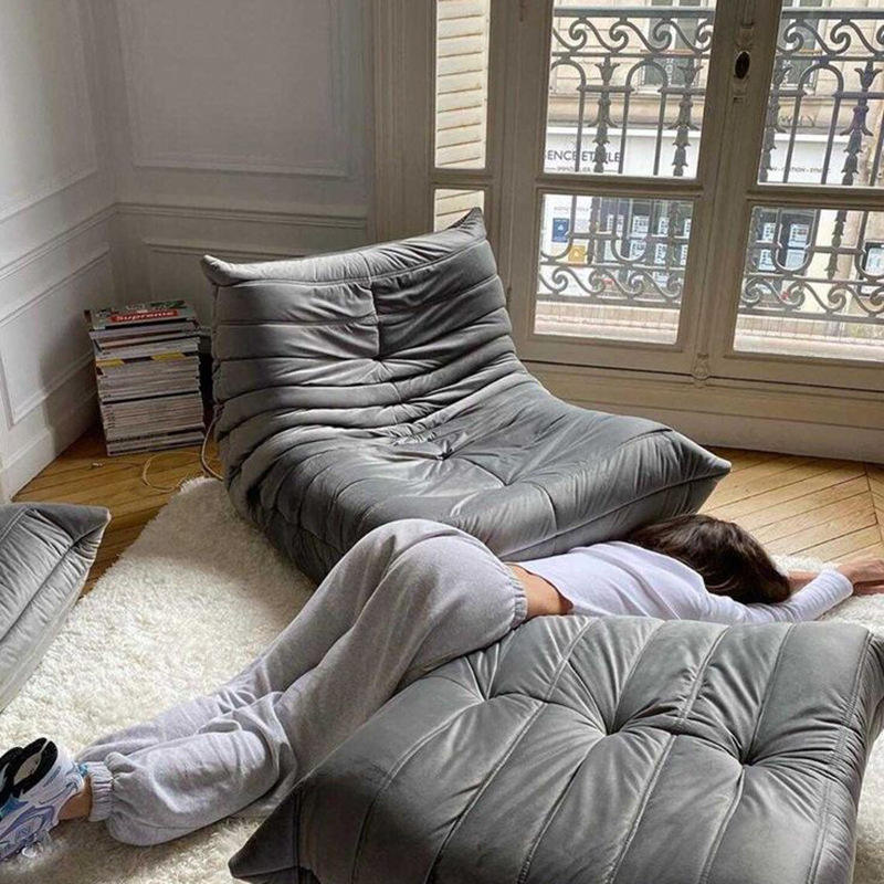 กำมะหยี่สีเทา