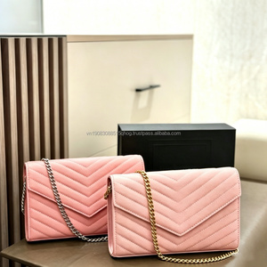 Sac à bandoulière matelassé blanc de luxe pour femme avec chaîne, design classique, sacs à bandoulière en cuir pour femme - Product Image 2