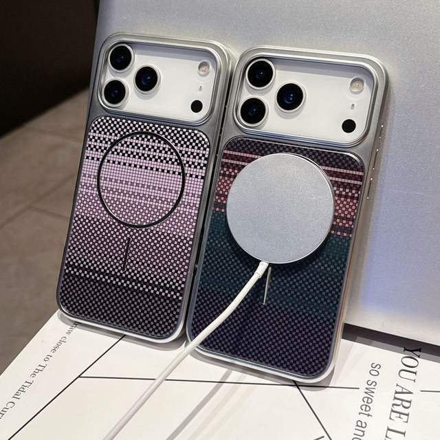 New Carbon Fiber Texture Magnetic Phone Case for  17 Pro Max Plus 17 Air Wireless Charging Armor Shockproof Cover