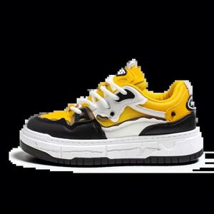 Chaussures de course tendance 2025 à lacets, légères et respirantes pour hommes, baskets automne-hiver noir et blanc, vente en gros - Product Image 5