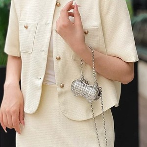 Envío <span class=keywords><strong>gratis</strong></span> 2025 moda señoras vestido elegante Mini monederos Metal melón semilla cacahuete en forma de cadena hombro lápiz labial bolsa - Product Image 3