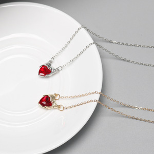 Bán Buôn Phù Thủy Vương Miện Trái Tim Vòng Cổ Phụ Nữ Cổ Điển Jewel Vòng Cổ Của <span class=keywords><strong>Ruby</strong></span> Tình Yêu Mặt Dây Chuyền Vòng Cổ Cho Người Phụ Nữ Cô Gái - Product Image 3