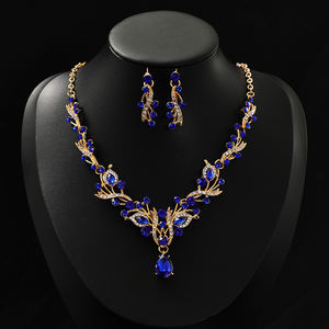 Sıcak satış kadın altın kaplama gelin <span class=keywords><strong>Lai</strong></span> aksesuarları Set balo elbise yapımı için Insnestone kristal kolye küpe alaşım - Product Image 1