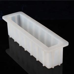 Molde de Silicona Nicole B0261 Rectangular Blanco para Jabón en Barra Grande - Product Image 3