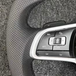 Volante Deportivo de Cuero y Fibra de Carbono en Oferta para Volkswagen <span class=keywords><strong>Golf</strong></span> 7 GTI <span class=keywords><strong>Golf</strong></span> <span class=keywords><strong>R</strong></span> MK4 5 6 7 8 Polo GTI <span class=keywords><strong>R</strong></span> <span class=keywords><strong>Line</strong></span> - Product Image 3