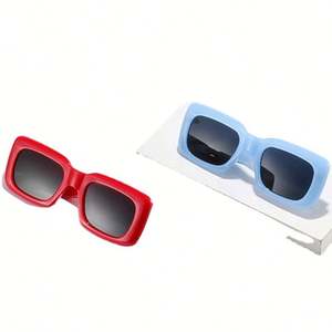 Gafas de Sol de Moda al por Mayor, Vintage, Azules y Negras, de Pierna Ancha, con Protección UV400, Pequeñas y Cuadradas, para Mujer, 2021 - Product Image 2