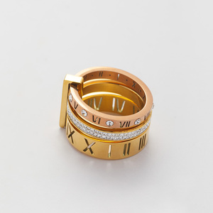 Anelli di Lusso Impermeabili in Acciaio Inossidabile 18K Oro con Numeri Romani e Zirconia Cubica YF2931 - Product Image 1