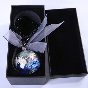 Coffret Cadeau Fête des Mères et Anniversaire : Porte-clés Globe à Neige en Acrylique avec Rose Éternelle Préservée – Accessoire Floral Longue Durée - Product Image 6