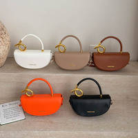 Vente flash 2026 Nouveauté Sac à bandoulière unique minimaliste, Sac à bandoulière tendance de couleur bonbon texturé pour femmes pour les trajets quotidiens