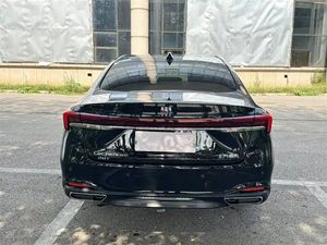 Buick LaCrosse 28T Platinum Edition 2025 haute performance, 2.0T Turbo, accélération en 7,2 s, berline - Product Image 5