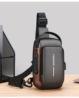 Sac de poitrine imperméable et tendance pour homme avec port USB et fermeture éclair antivol pour une utilisation quotidienne et en extérieur
