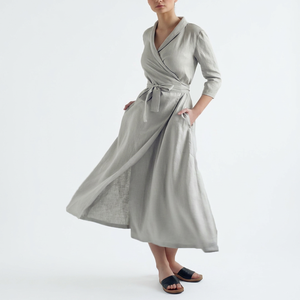 Robe Kimono pour Femme, Simple, Écologique, Faite à la Main, 100% Lin, Col en V, Volants, Coupe Ample, Longueur Genou - Product Image 2