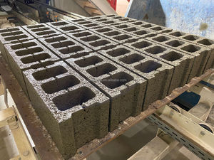 Moules à briques : Moule à briques haute densité trempé au laser pour béton, idéal pour la plantation d'herbe et les bordures sans entretien - Product Image 4