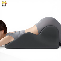 TIGERGOODS Oreiller de chevet en mousse à mémoire de forme en forme de cale, multifonctionnel, pour la grossesse et les couples