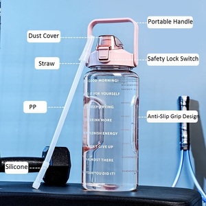 Botella de bebida deportiva grande de 2000ml con transparente para tapa de paja para senderismo y camping Logotipo personalizable de bebida directa - Product Image 3