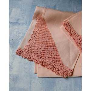 Lot de deux serviettes de table en lin rose Fabriano, motif imprimé personnalisable avec bordure au crochet, ensemble de torchons réutilisables et style uni - Product Image 3