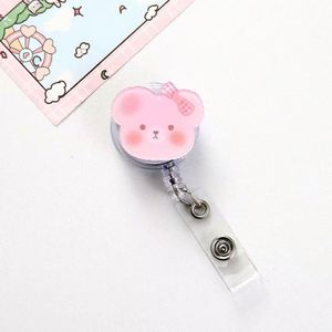 Portacredenciales retráctil de plástico con diseño de dibujos animados, con tarjeta de expansión, cordón y placa de identificación - Product Image 2