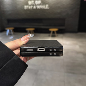 Sợi Carbon Mô Hình Thiết Kế Sang Trọng Chống Sốc Có Thể Gập Lại Tùy Chỉnh Điện Thoại Trường Hợp Đối Với Cho Z Lật 7 W23/W24/W25/W26 - Product Image 6