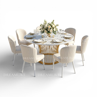 Table à manger contemporaine luxueuse en acier inoxydable avec plateau en verre, durable, par Dreamlike, pour l'ameublement d'hôtels et les mariages