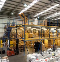 Usine chinoise directement vente entrepôt industriel porte-palettes grenier grenier grenier mezzanine à plusieurs niveaux rayonnage avec escalier