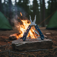 Outil multifonction 20-en-1 de survie tactique pour l'extérieur, en acier inoxydable bleu, avec pinces, ciseaux, outils de pêche, mesure métrique, OEM
