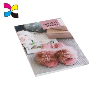 Softcover Perfecte Binding Aangepaste Kleur Afdrukken A4 Leven Product Introductie Tijdschrift