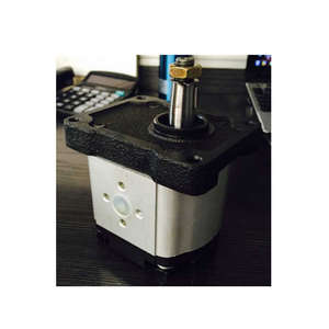 Pièce de rechange pour tracteur, pompe de direction assistée 3546160M91 pour l'agriculture - Product Image 1